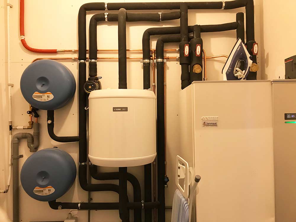 Koeleman Bouw Groene daken, zonnepanelen en duurzame installaties - warmtepompen