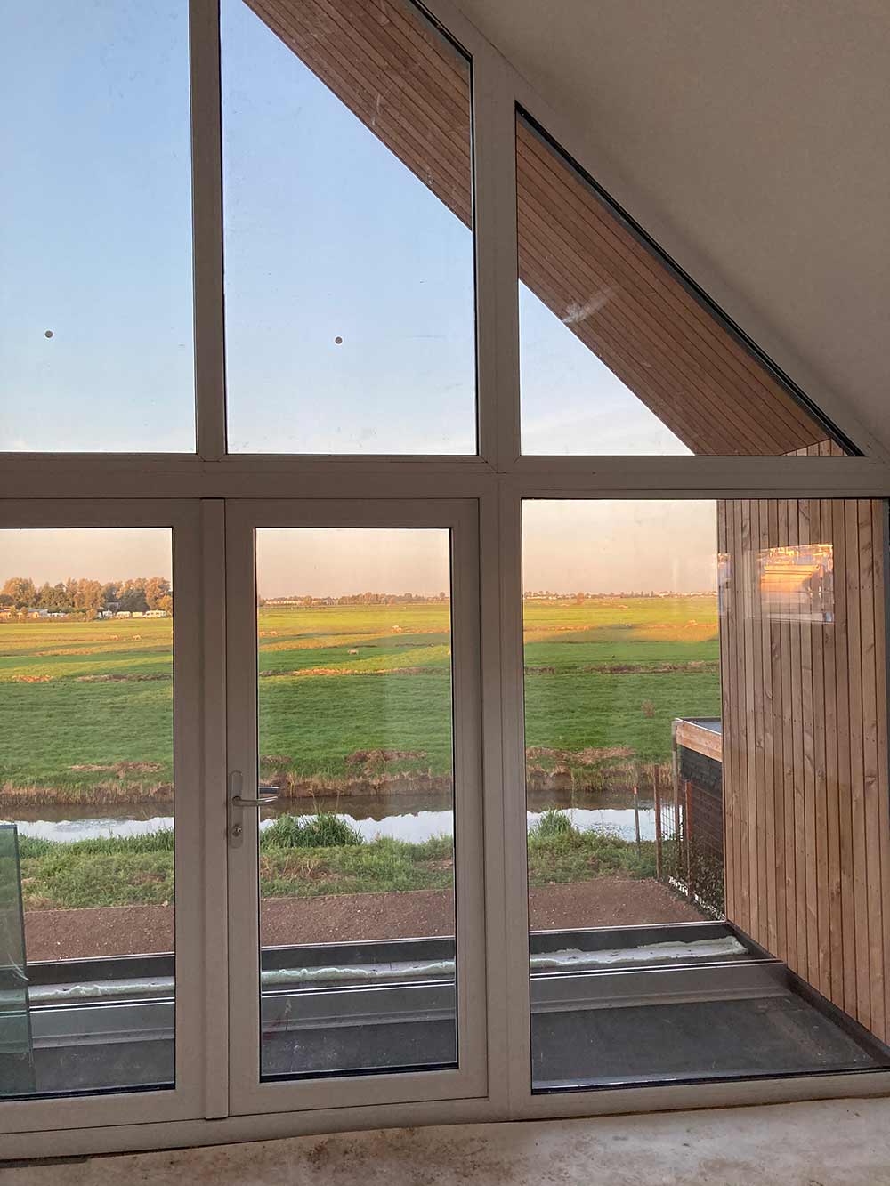 Koeleman Bouw Nieuwbouw woning met groot balkon Waterhoen Noorden